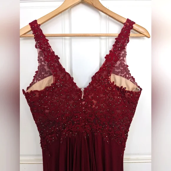 Faviana Lace Appliqued Long Mesh V-Neck Dress - Picture 5 of 11